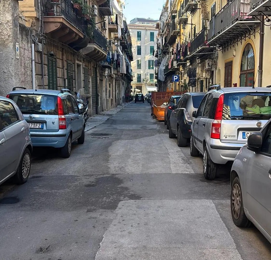Appartamento Dost Palermo Italia